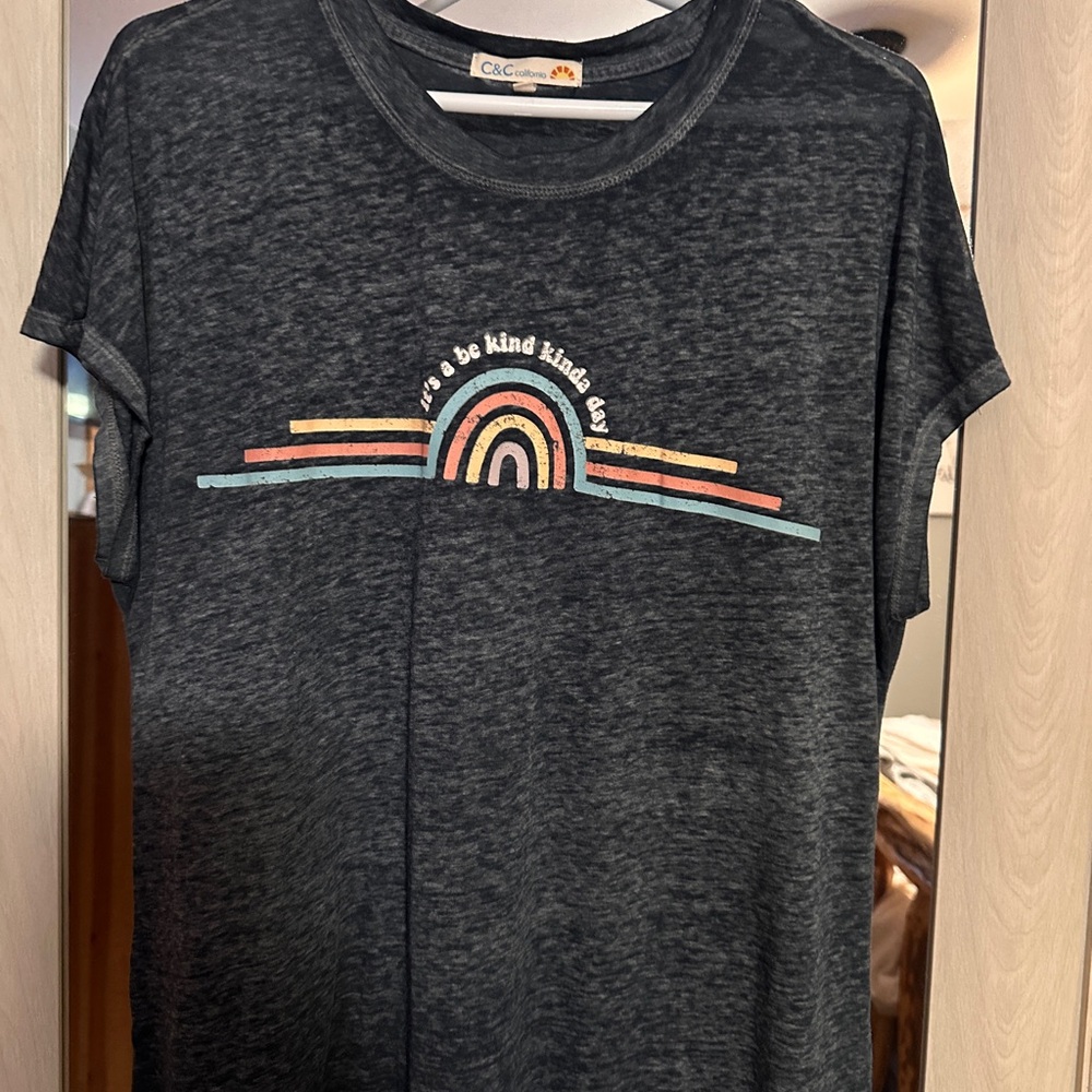 Be Kind Graphic T-Shirt